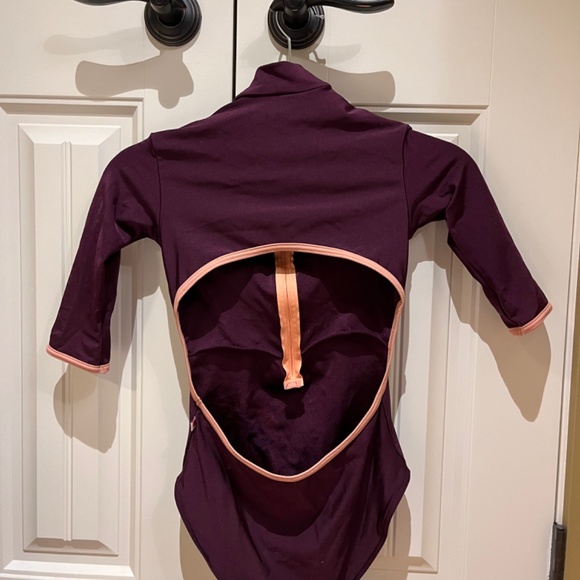 yumiko leotard - Picture 2 of 3